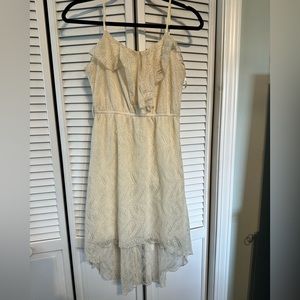 Women’s lace tiered summer dress sz M